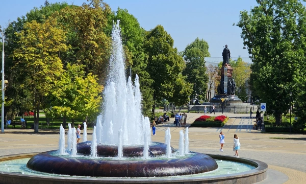 Памятник Екатерине II в Краснодаре